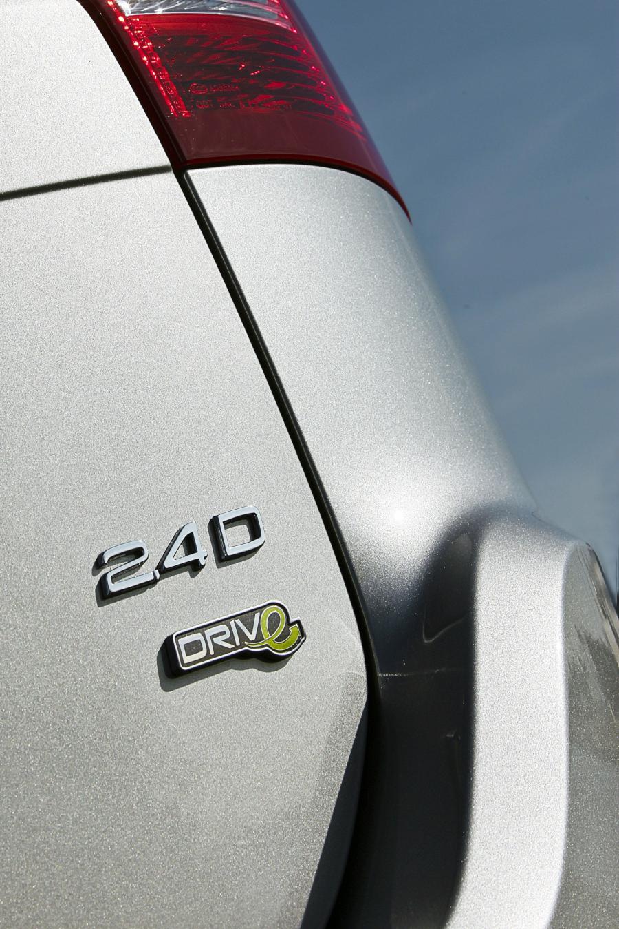  Volvo XC70 2010 года  (фото 42 из 58)